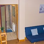 דירה Cosy Flat Off Centre *