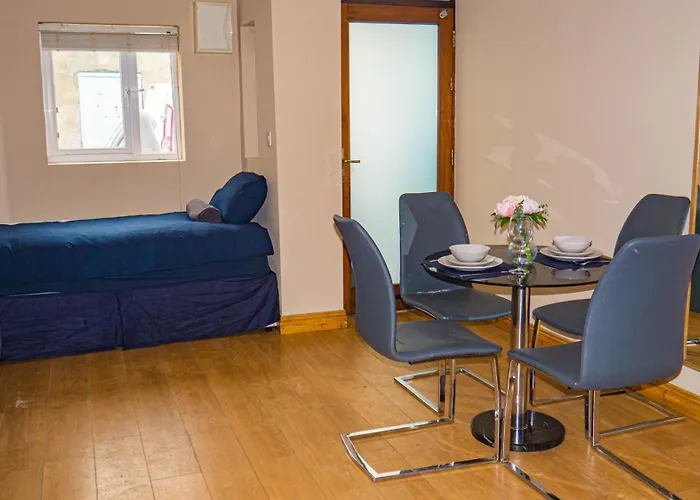 Cosy Flat Off Centre 公寓 *