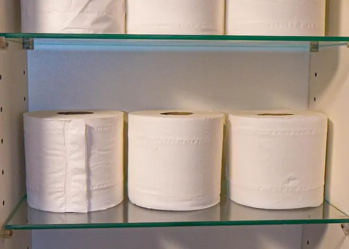 Cosy Flat Off Centre *